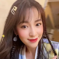 Nguyễn Kiều Cẩm Thơ ( cô )