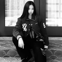 Kim Jennie ( Cô )