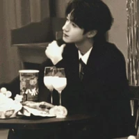 Chu Chí Hâm • Hắn