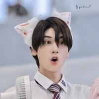 tác giả bị khùm