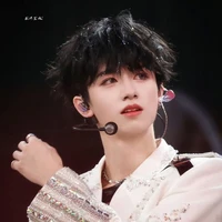 chu chí hâm ( anh)