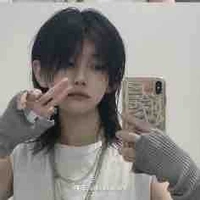 Đặng Hoàng Như Ngọc_Trợ lý•2000