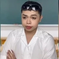 Thầy Hiệu Trưởng