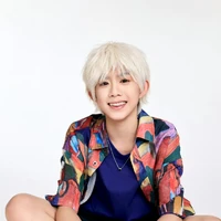 Jonathan/Trần Dịch Hằng