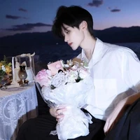 Hạ Hoàng Lân-bố nu9