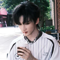 Dư Vũ Hàm( H )