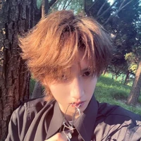 Đồng Vũ Khôn(cậu)