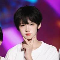 Trương Dịch Nhiên 