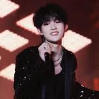 Tô Tân Hạo ( cậu )