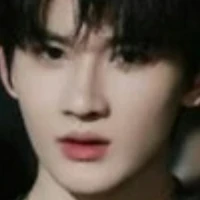 Dư Vũ Hàm ( hắn )