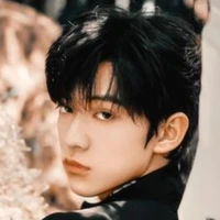 Trần Thiên Nhuận ( hắn )