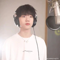 Nhiếp Vĩ Thần