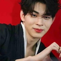  Saran Anantasetthakul / Kim Kunano 