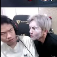 Nhân Vật Phụ