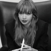 Lalisa Manobal