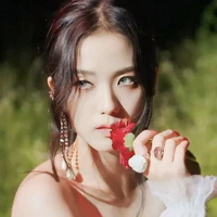 Kim Jisoo [ Em ]