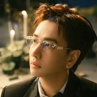 Hoàng Kim Long[lou hoàng ]