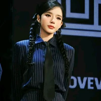 Nguyễn Hoàng Ly [lyly.]