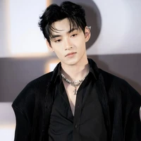 Hùng Huỳnh 