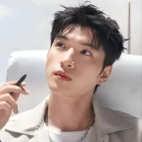 Trần Minh Hiếu - HIEUTHUHAI • 99