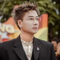 Kim Hoàng Long (Lou Hoàng)