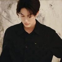 Dew Jirawat Sutivanichsak