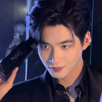 Hùng Huỳnh