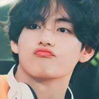 kim taehyung ( nàng)