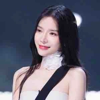 Nguyễn Hoàng Ly-Lyly-96