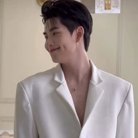 Hùng Huỳnh