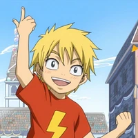laxus 9 tuổi