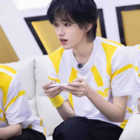 Tống Á Hiên 