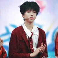 Nhiếp Vĩ Thần
