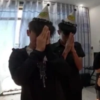 nhã and thật
