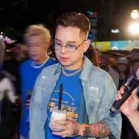 Bùi Thế Anh (Andree Right Hand)