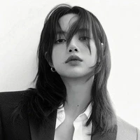 Lalisa Manobal ( Cô )