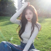 Trịnh Hoàng Tuyết Nhi• Min