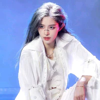 Vương Dịch ( y)
