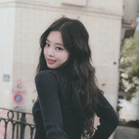 Kim Jenie (chị)