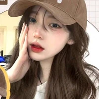 Y/n ( em/em gái H/n/chị 8 của team )