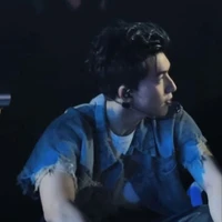 Trần Minh Hiếu -HIEUTHUHAI