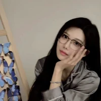 thẩm mộng dao(chị)