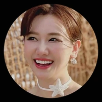Hari ( mẹ Hiếu )