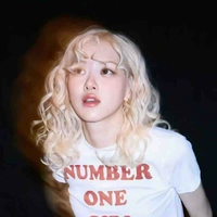 T/g đang đi chơi píc cờ bôn