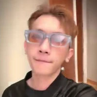 Red [ nam🤡 ]