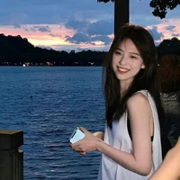 Duẫn Phương Tư Hạ(em)