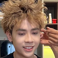 Ronie rất thích Quang Hùng