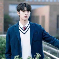 Tần Kim Ngưu  < 15B1 >