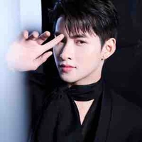 Gemini Hùng Huỳnh