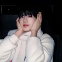 Trương Hàm Thụy - T